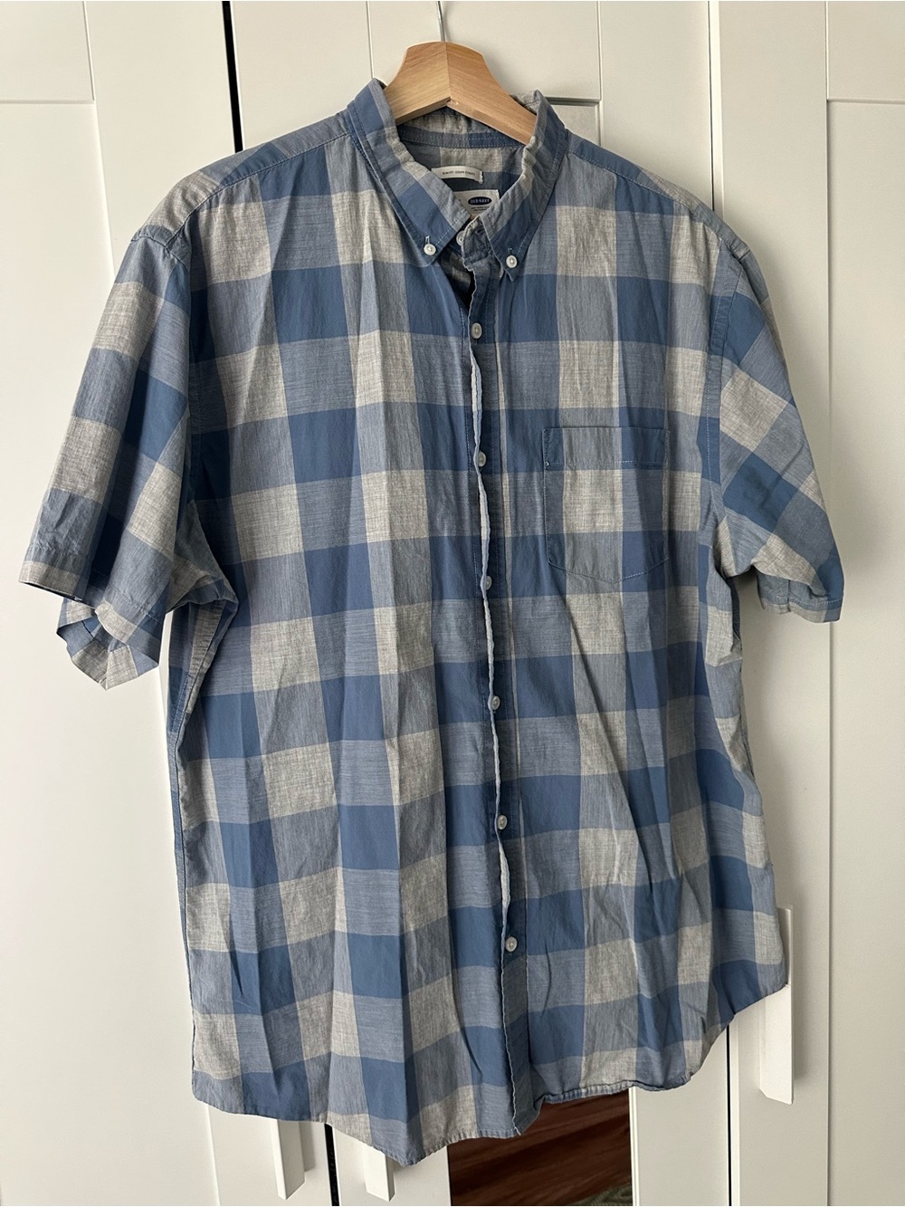 Old Navy Blue and Gray Plaid Short-Sleeve Button-Down Shirt
